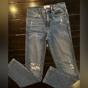 Frame jeans in le Sylvie slender straight size 26 Sonoma rips.